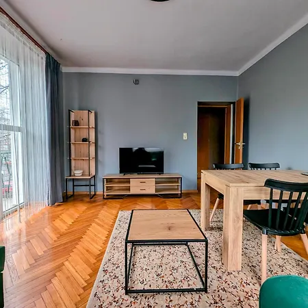 Humberta 2 By Homeprime Apartman